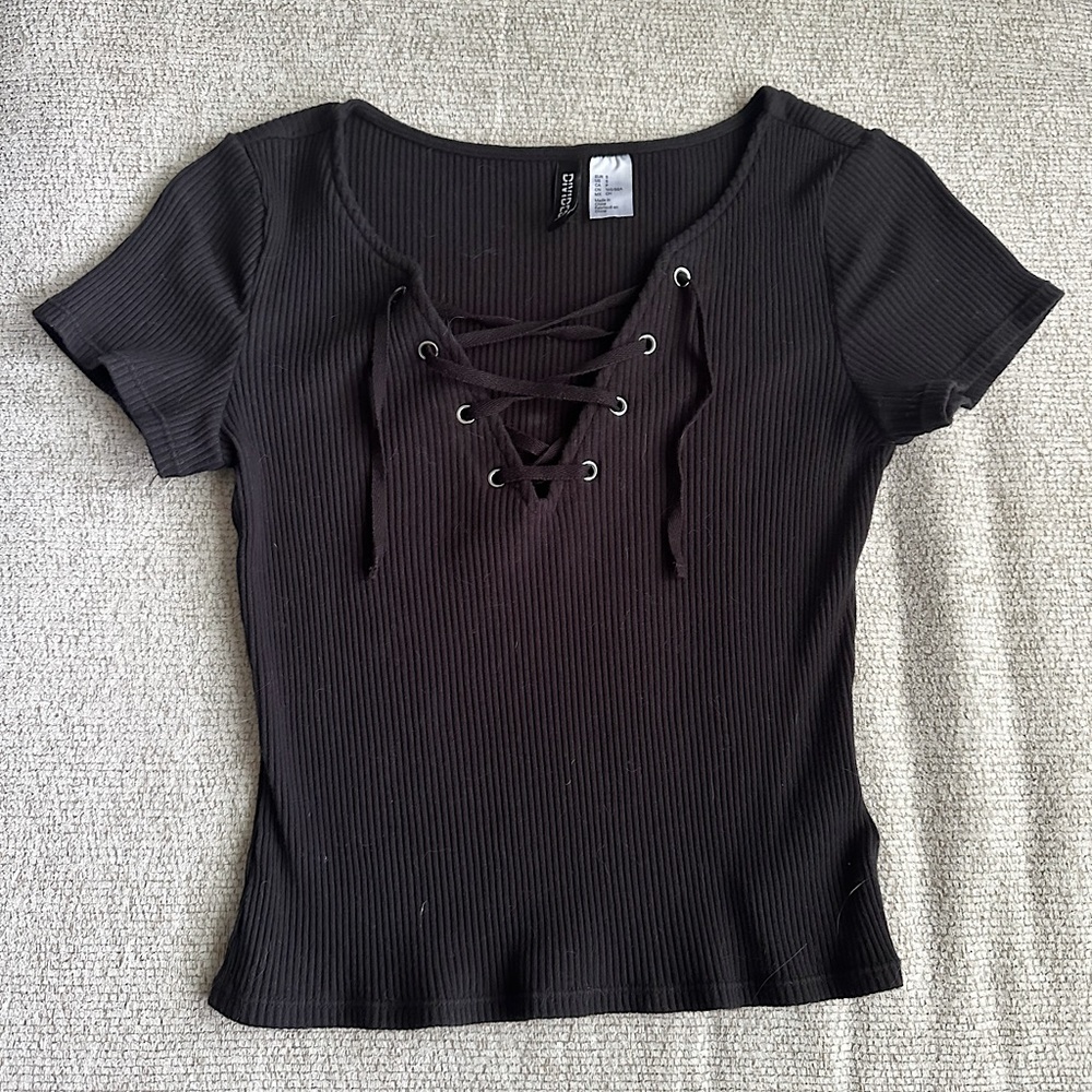 Long crop lace up T-shirt
